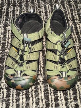 Keen sandals - camo green